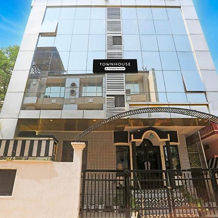 Super Townhouse Cantonment Varanasi Formerly Sarin Inn Eksteriør bilde