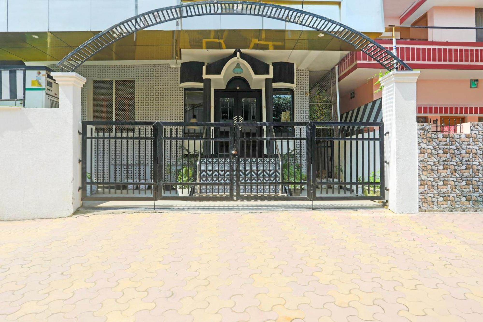Super Townhouse Cantonment Varanasi Formerly Sarin Inn Eksteriør bilde